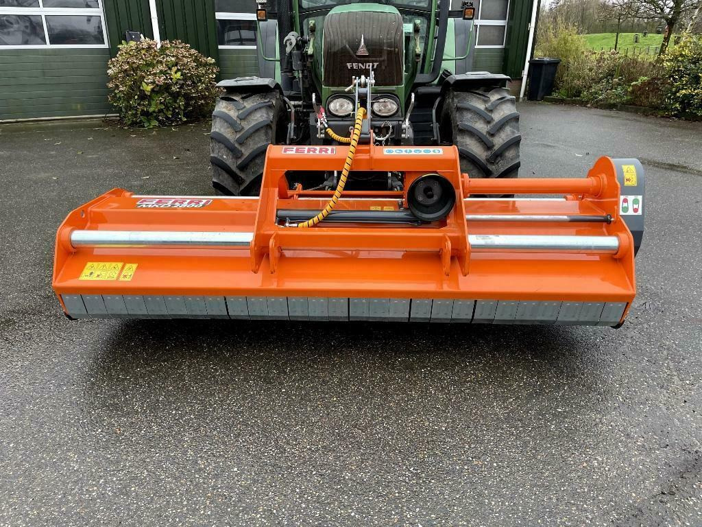 Broyeur à axe horizontal Ferri MKD2800 front klepelmaaier hamerklepels