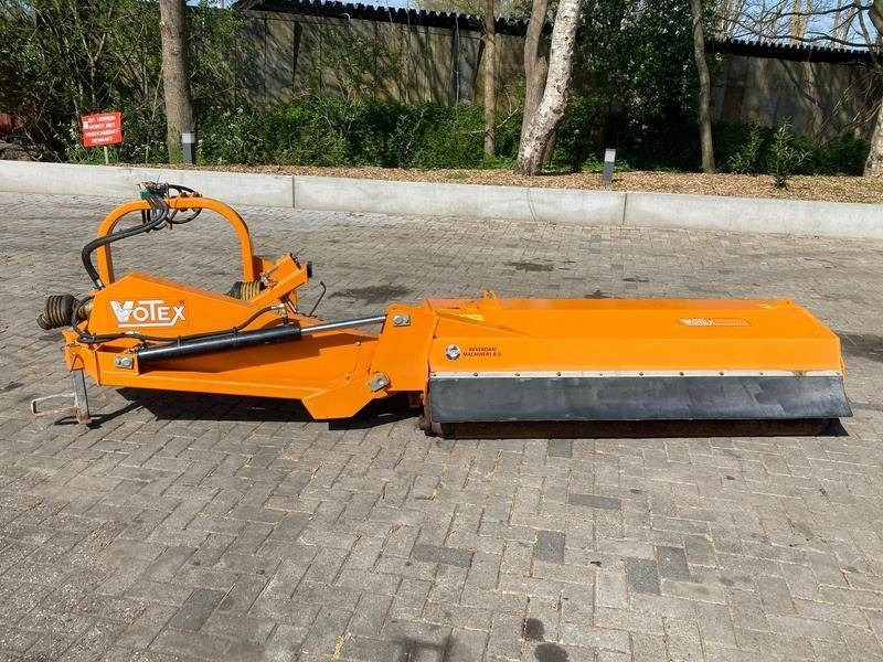 Broyeur d'accotement Votex Roadmaster 1902S
