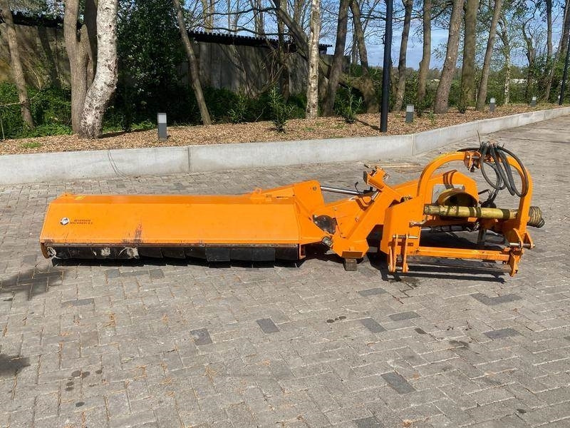 Broyeur d'accotement Votex Roadmaster 1902S