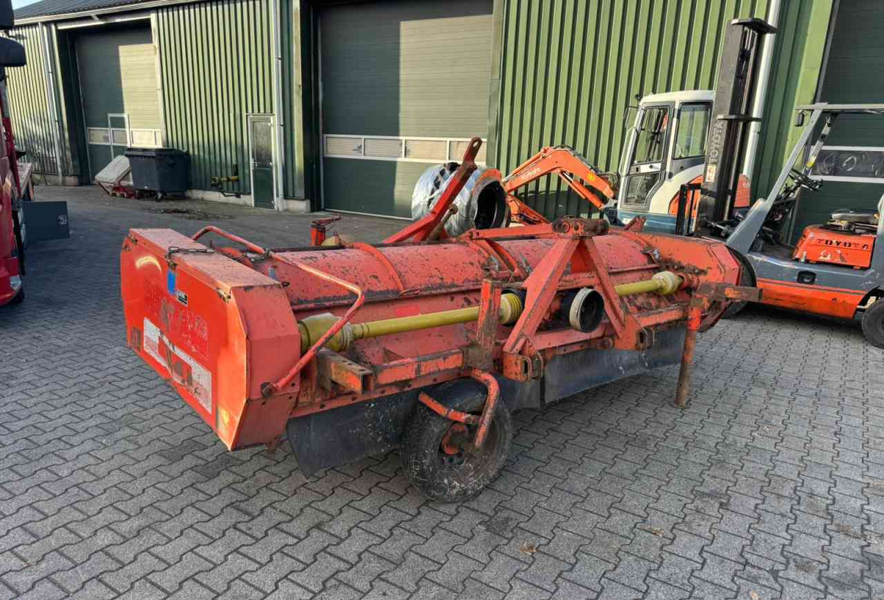 Broyeur de fanes Grimme KS3000