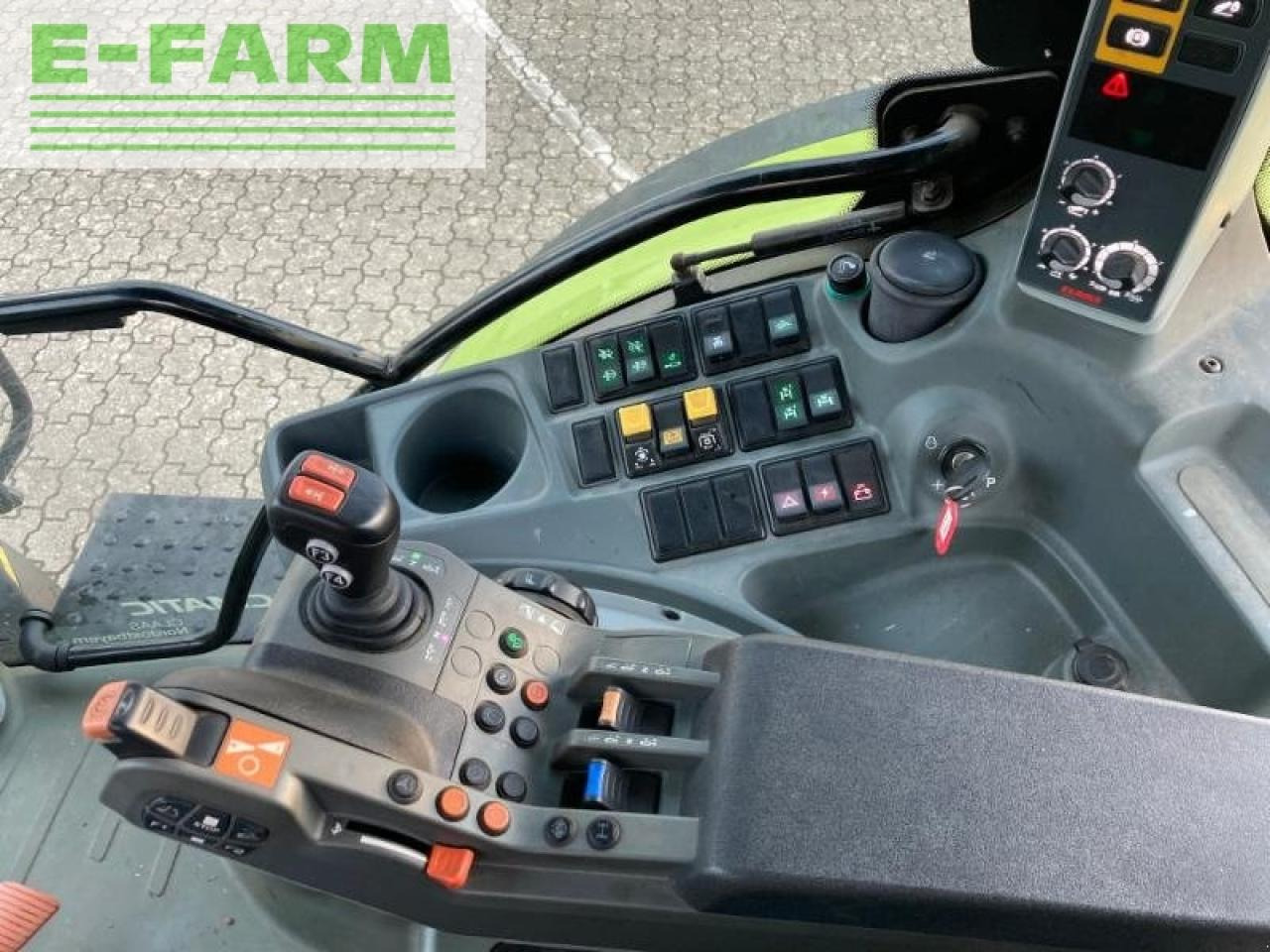 Tracteur agricole CLAAS arion 550 st4 cmatic: photos 8