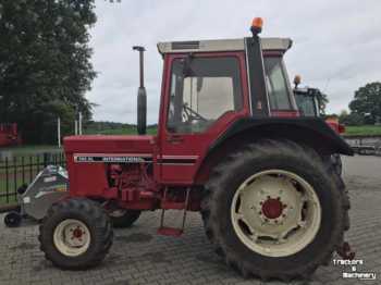 Tracteur agricole Case-IH 745XL: photos 1