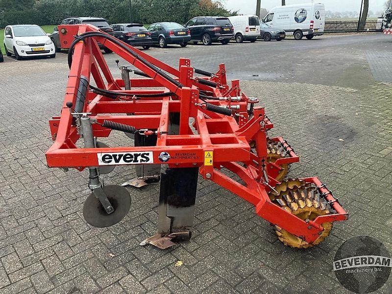 Charrue Evers WBG 3-270
