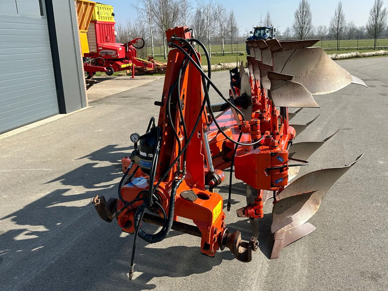 Charrue Kuhn Vari Master 151