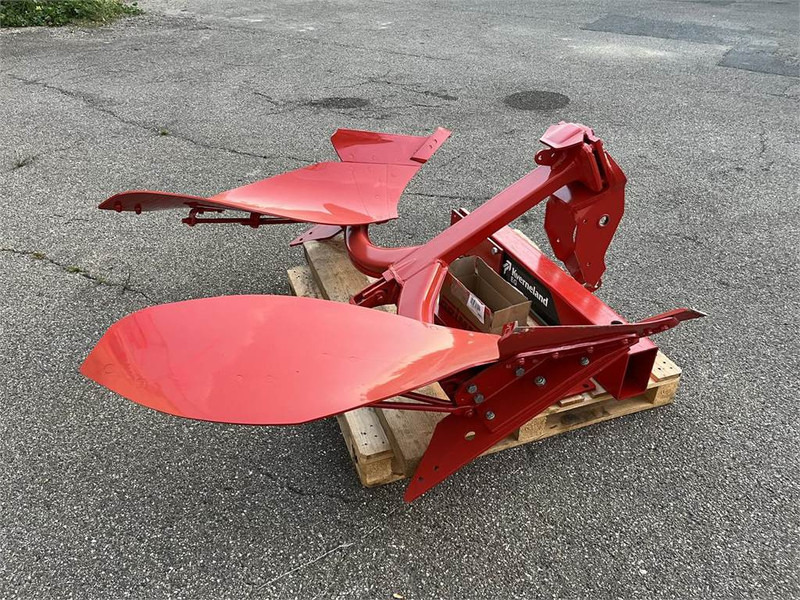 Charrue Kverneland EG 100-300