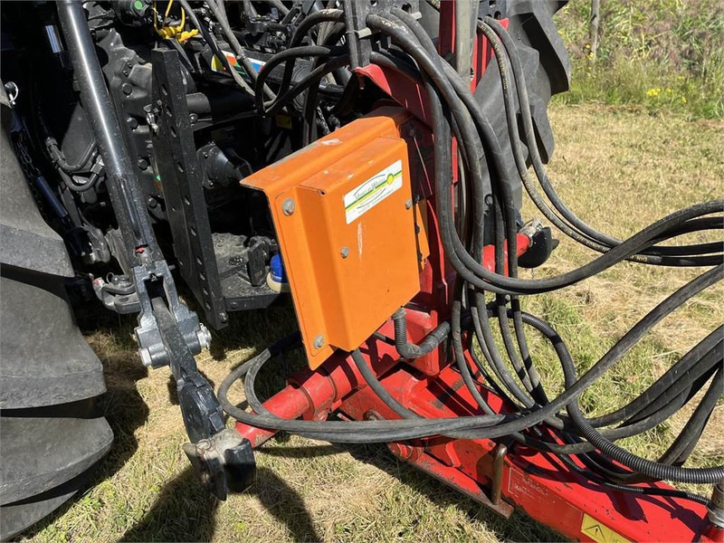 Charrue Kverneland PB-100