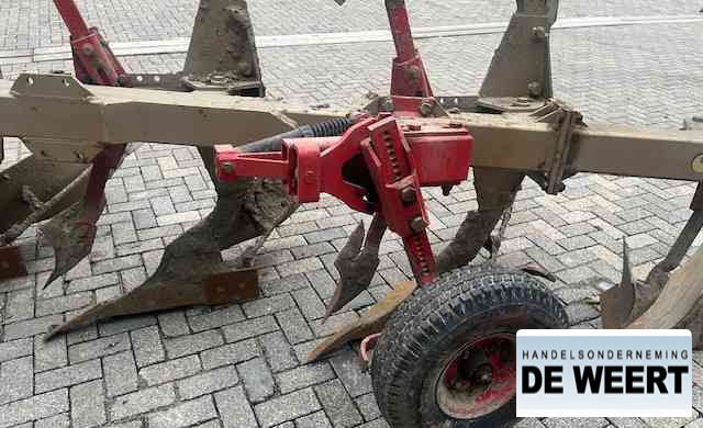 Charrue goizin 5 schaar ploeg