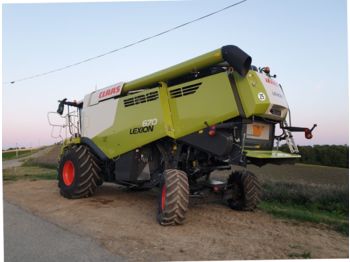 Moissonneuse-batteuse Claas LEXION 670 MONTANA: photos 1