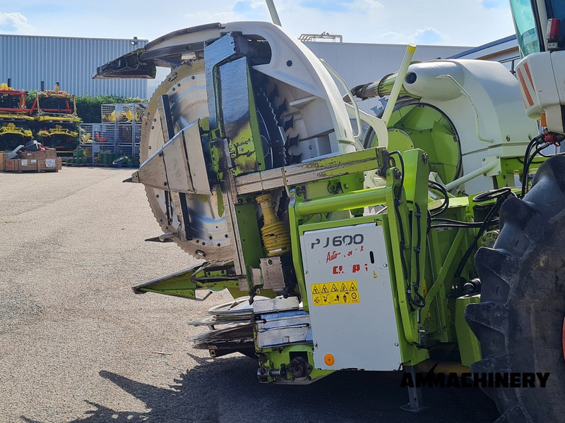 Cueilleur de maïs Claas RU600Xtra autocontour