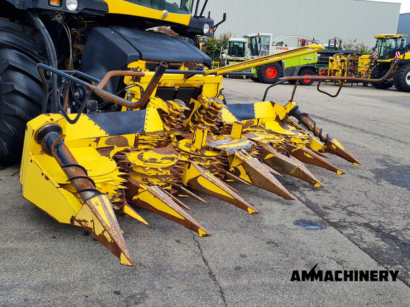 Cueilleur de maïs New Holland 420FI