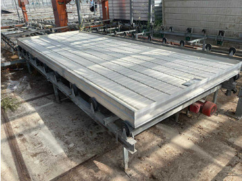 Machine agricole  Cultivation table (5x)