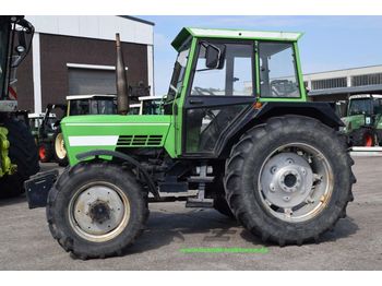 Tracteur agricole DEUTZ-FAHR D6806: photos 1