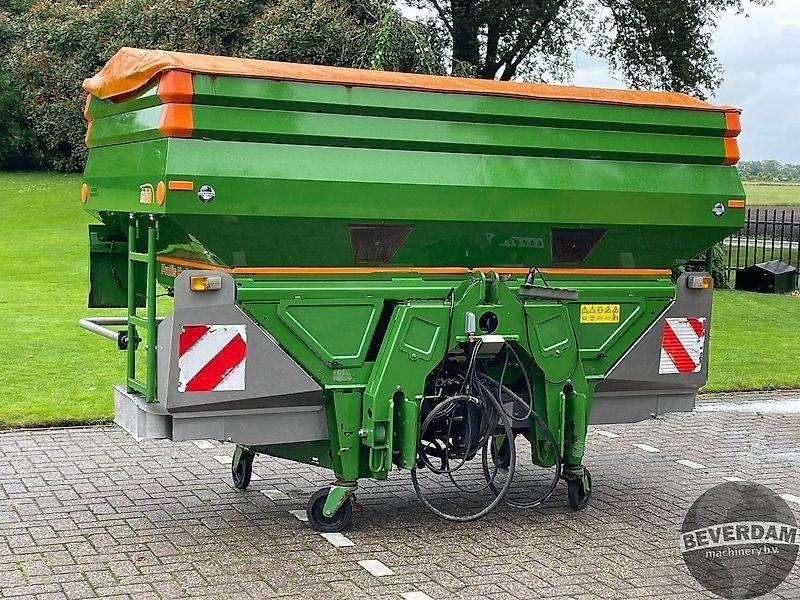 Distributeur d'engrais Amazone ZA M 4200 Ultra