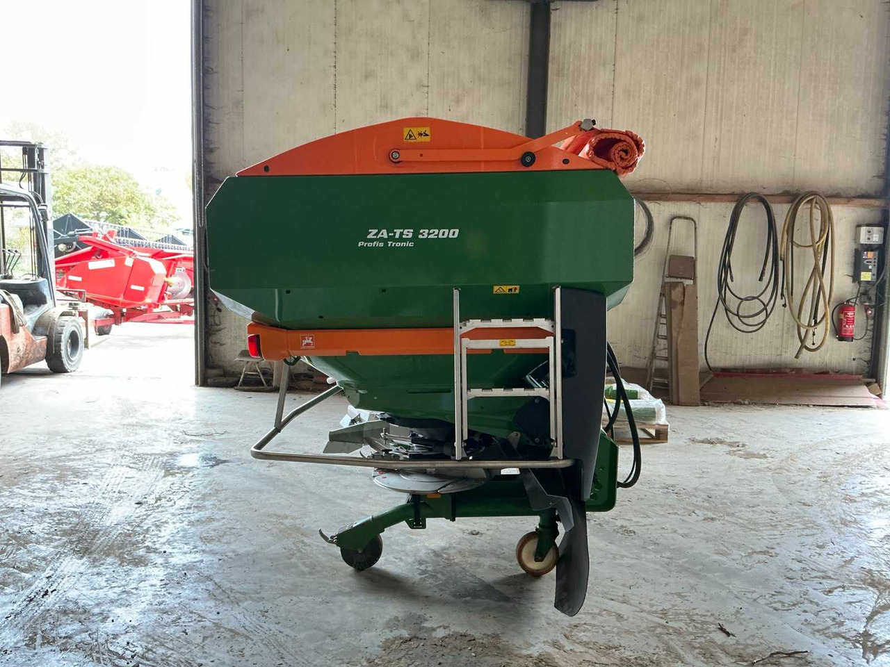 Distributeur d'engrais Amazone ZA-TS 3200