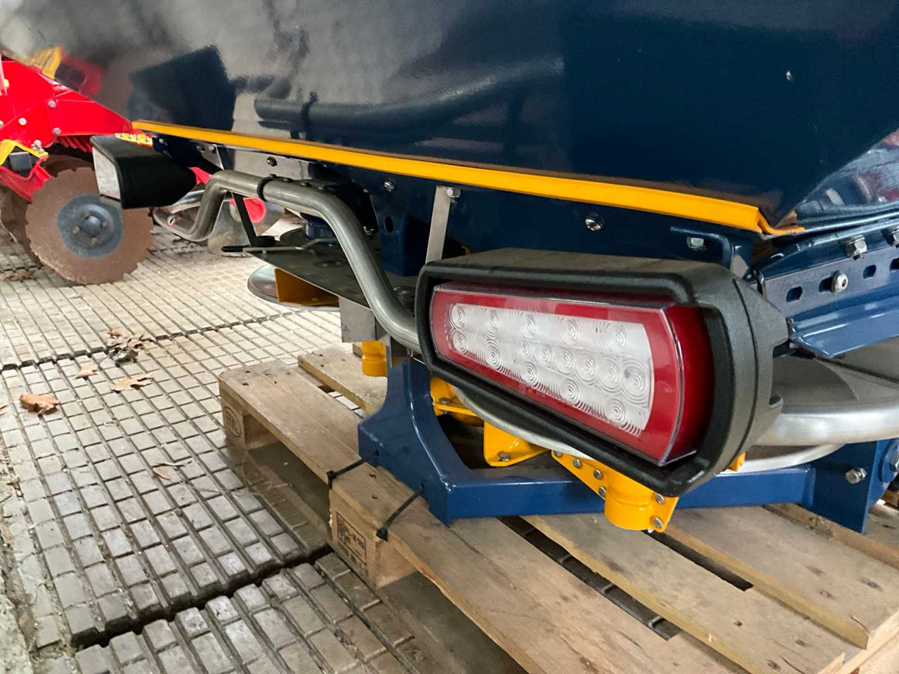 Distributeur d'engrais BogBalle L15W I