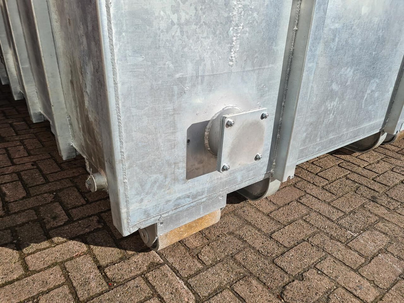 Distributeur d'engrais HAAKARM mestcontainer