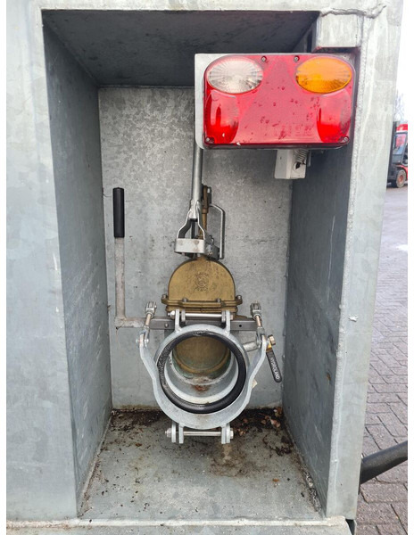 Distributeur d'engrais Mestcontainer - Nieuw