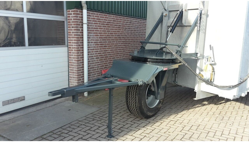 Distributeur d'engrais Mestcontainer met neuswiel
