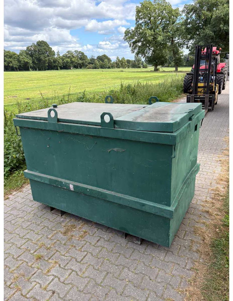 Machine agricole Double-walled diesel tank 2000l.