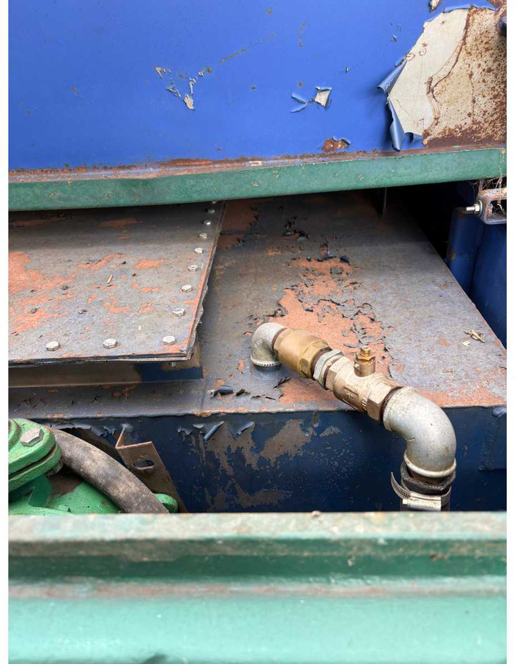 Machine agricole Double-walled diesel tank 2000l.