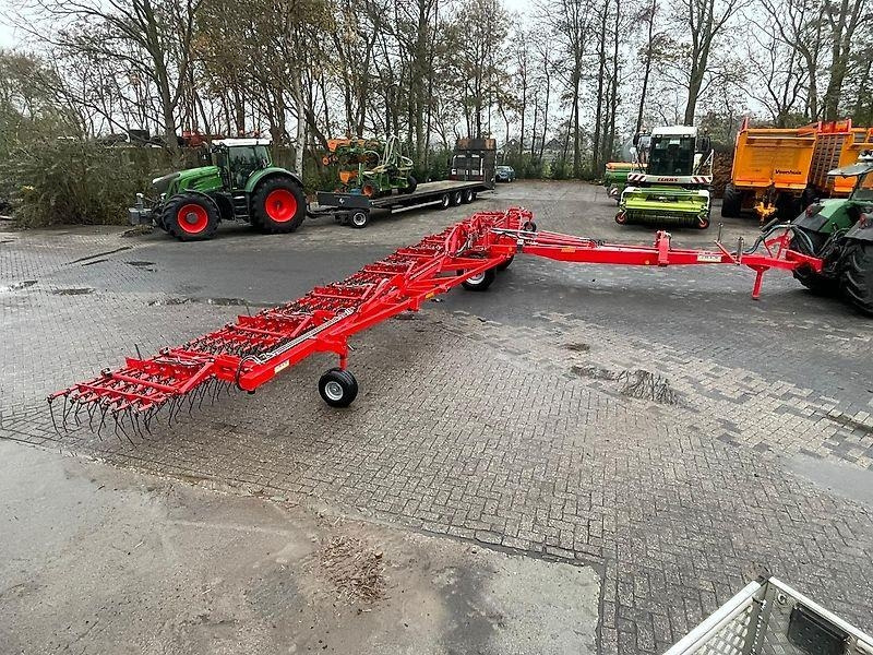 Machine agricole Einböck Aerostar 1800 XXL 18 meter!