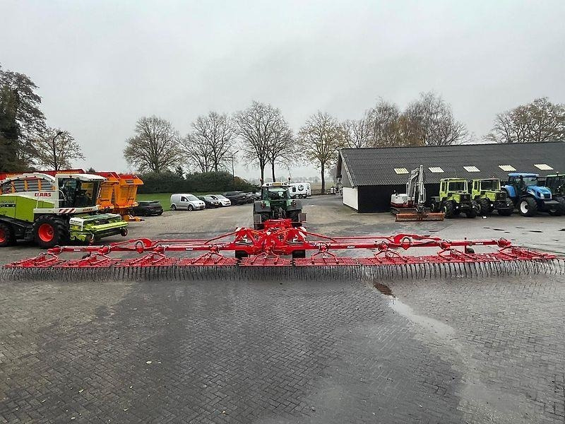 Machine agricole Einböck Aerostar 1800 XXL 18 meter!