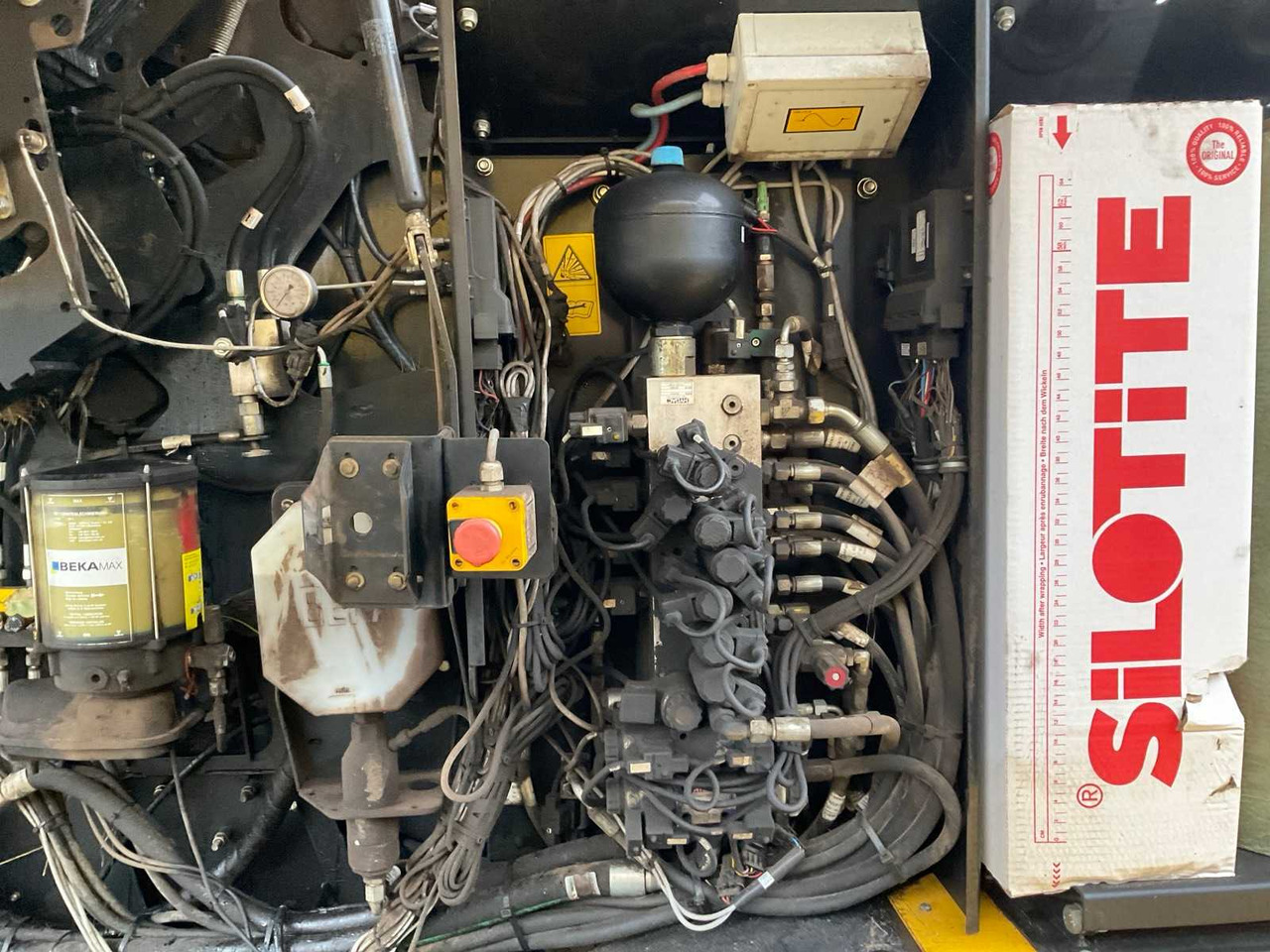 Enrubanneuse New Holland RB135 ULTRA