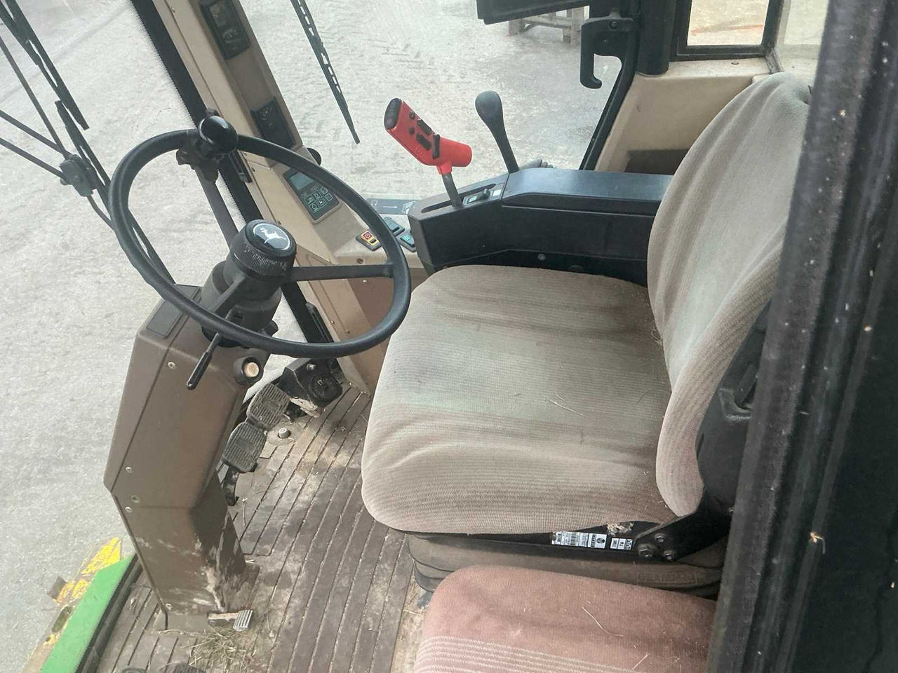 Ensileuse 1999 JOHN DEERE 6750 FORAGE HARVESTER