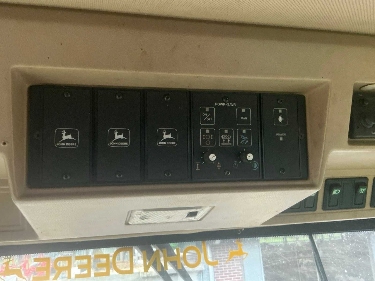 Ensileuse 1999 JOHN DEERE 6750 FORAGE HARVESTER