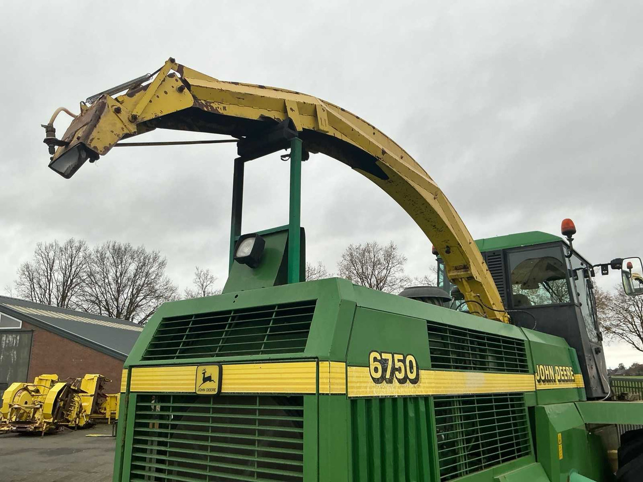 Ensileuse 1999 JOHN DEERE 6750 FORAGE HARVESTER