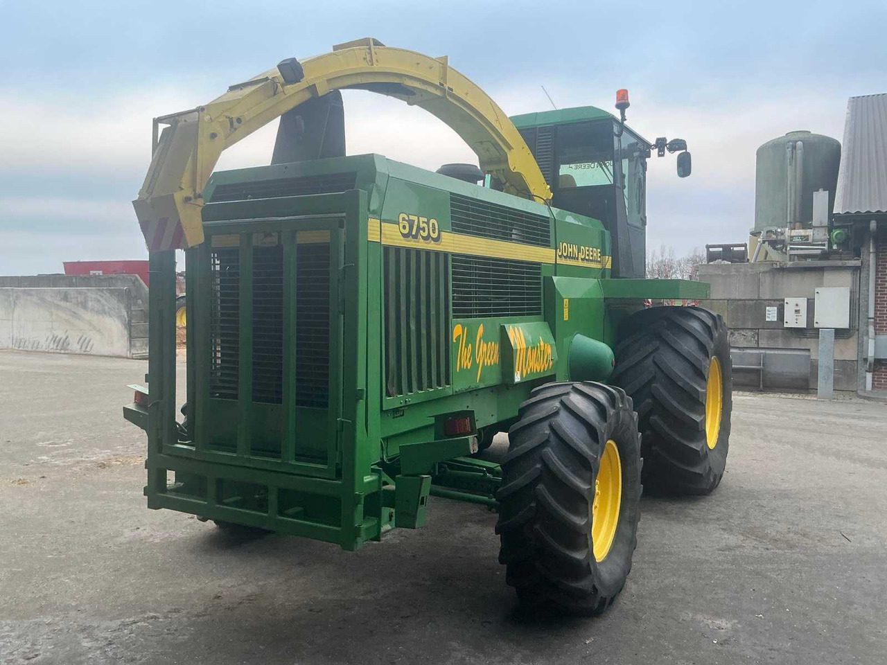 Ensileuse 1999 JOHN DEERE 6750 FORAGE HARVESTER