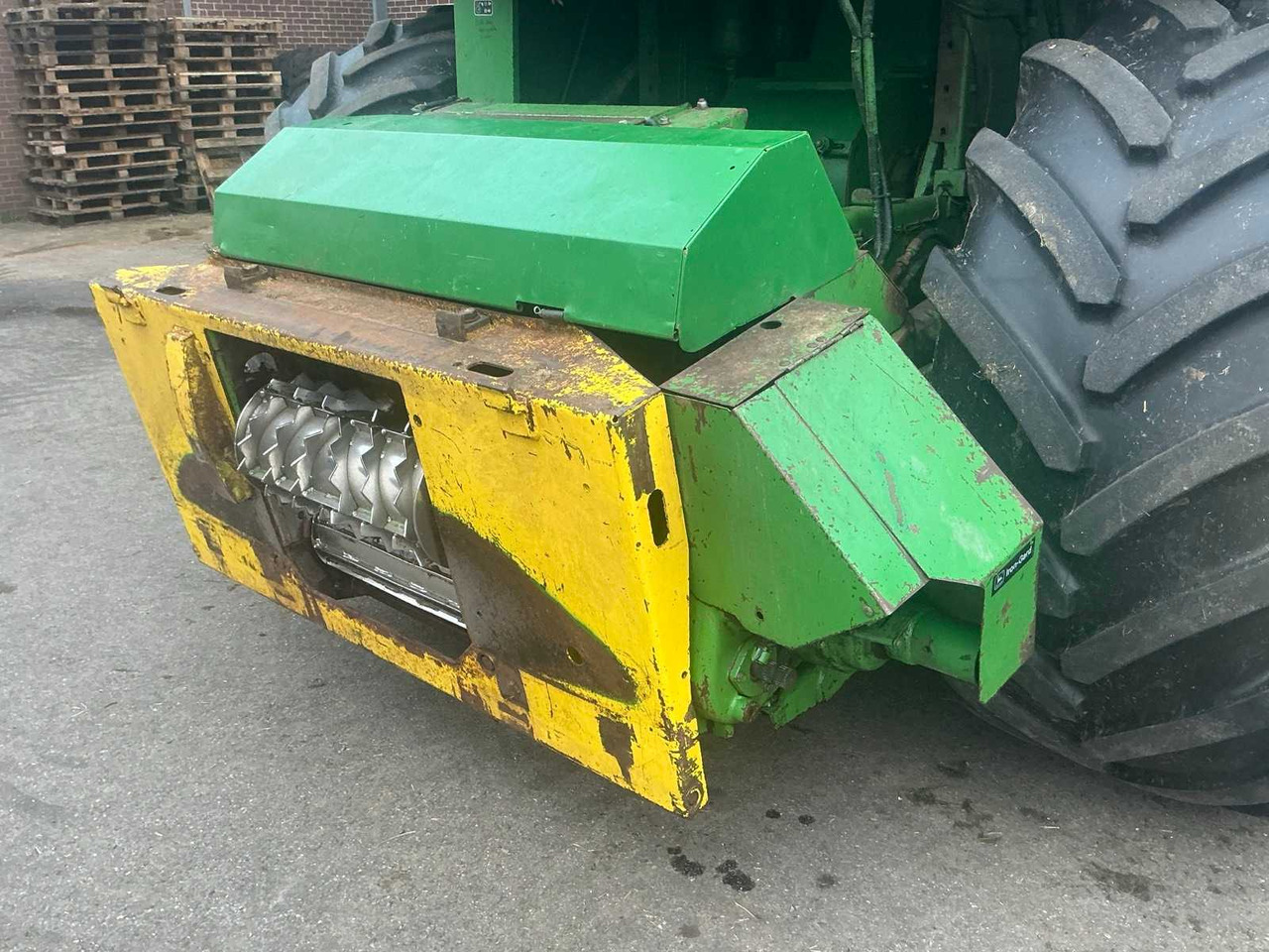 Ensileuse 1999 JOHN DEERE 6750 FORAGE HARVESTER