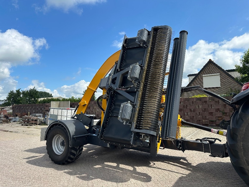 Ensileuse Elho Cobra 7710T getrokken hakselaar grashakselaar