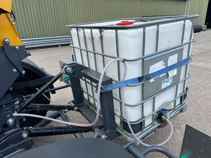 Ensileuse Elho Cobra 7710T getrokken hakselaar grashakselaar