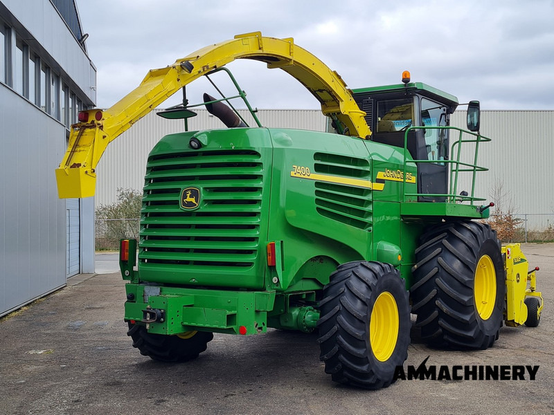 Ensileuse John Deere 7400 forage harvester