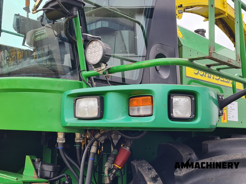 Ensileuse John Deere 7400 forage harvester