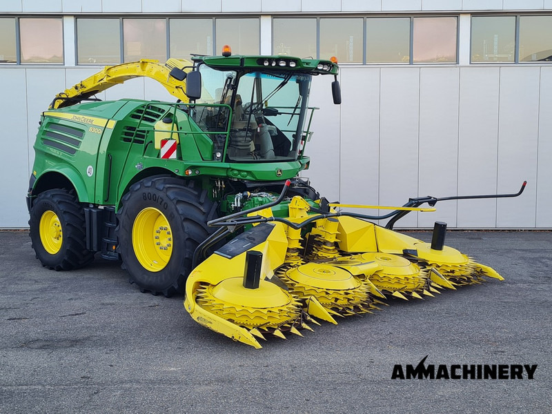 Ensileuse John Deere 8300 pro drive