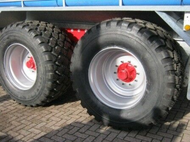 Epandeur à fumier Nr. 2807 Bemestertanken