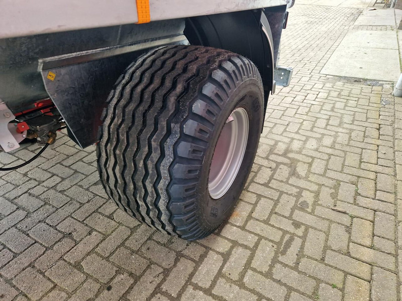 Epandeur à fumier Vaia MB 38