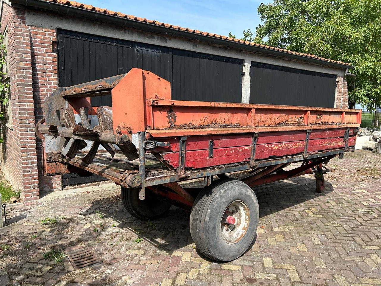 Epandeurs meststrooier JF- AV40