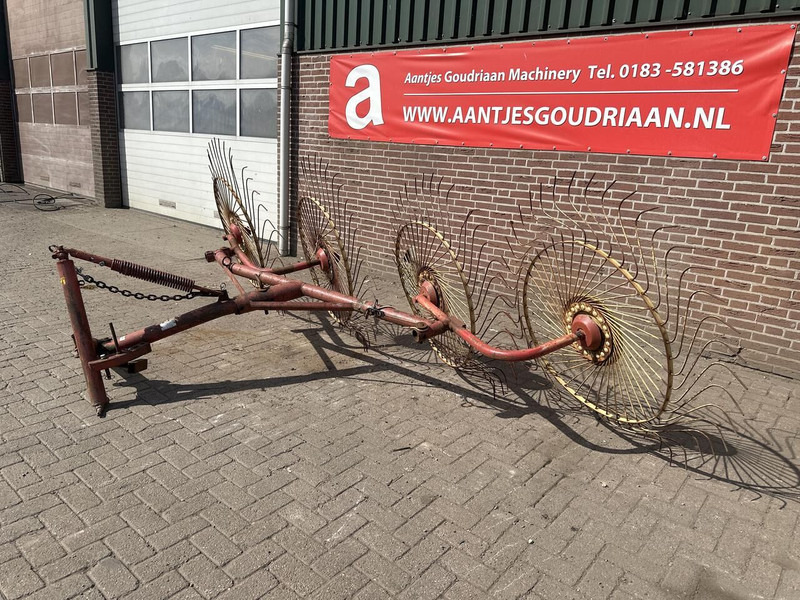 Faneuse 4 bords gedragen acrobaat - Gebruikt