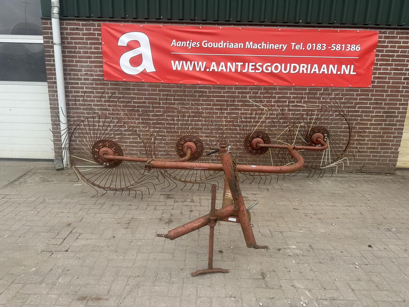 Faneuse 4 bords gedragen acrobaat - Gebruikt