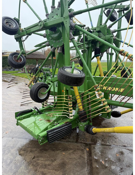 Faneuse Krone Swadro 1400 Plus 4 rotorhark Zwiller