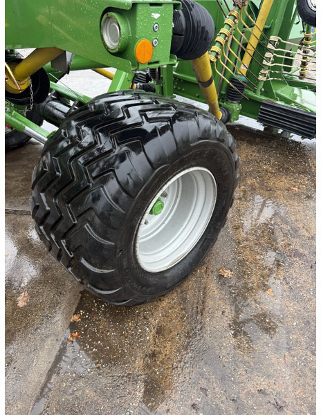 Faneuse Krone Swadro 1400 Plus 4 rotorhark Zwiller