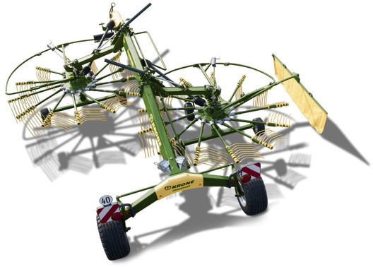 Faneuse Krone vier harkelementen en Zijaflegharken