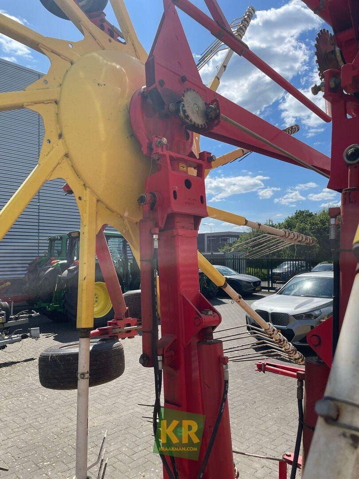 Faneuse Pottinger 881A