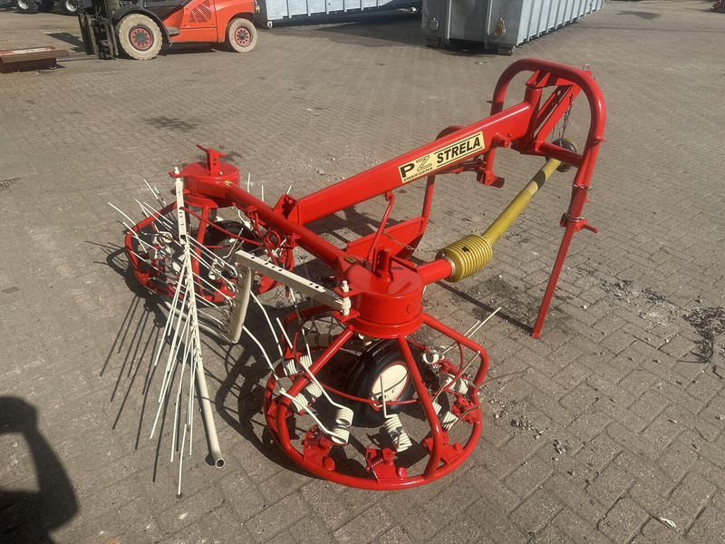 Faneuse Strela hooischudder - Gebruikt