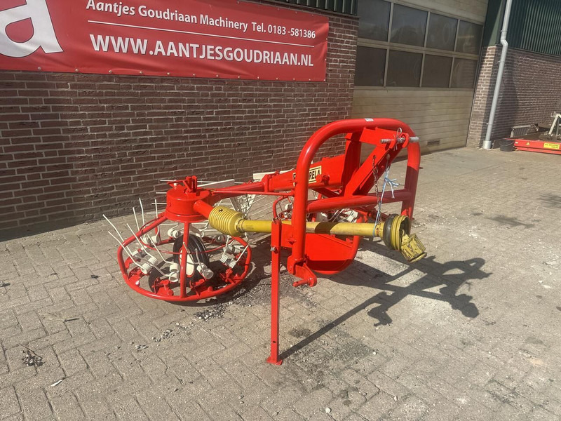Faneuse Strela hooischudder - Gebruikt
