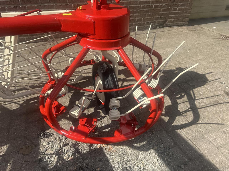 Faneuse Strela hooischudder - Gebruikt