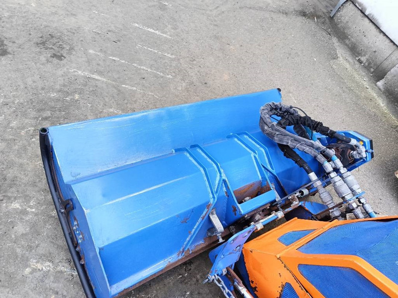 Faucheuse IRUS deltrak 2.0 robot remote mower maaier quatrak trac